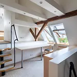 Appartement Stylish Victus Near The Pier By Renters