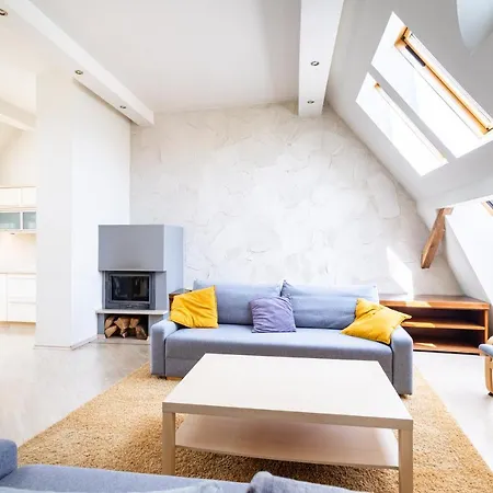 Coastal Style Two-level Victus Near Pier By Renters Appartement Sopot